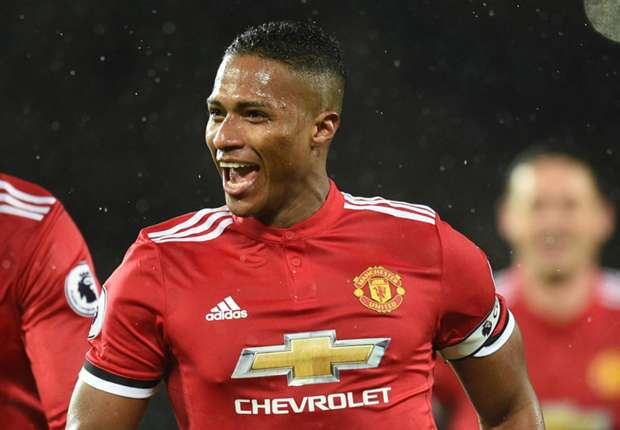 antonio-valencia-manchester-united_1vexsdvcxgxst15ecaa9w4h30c.jpg