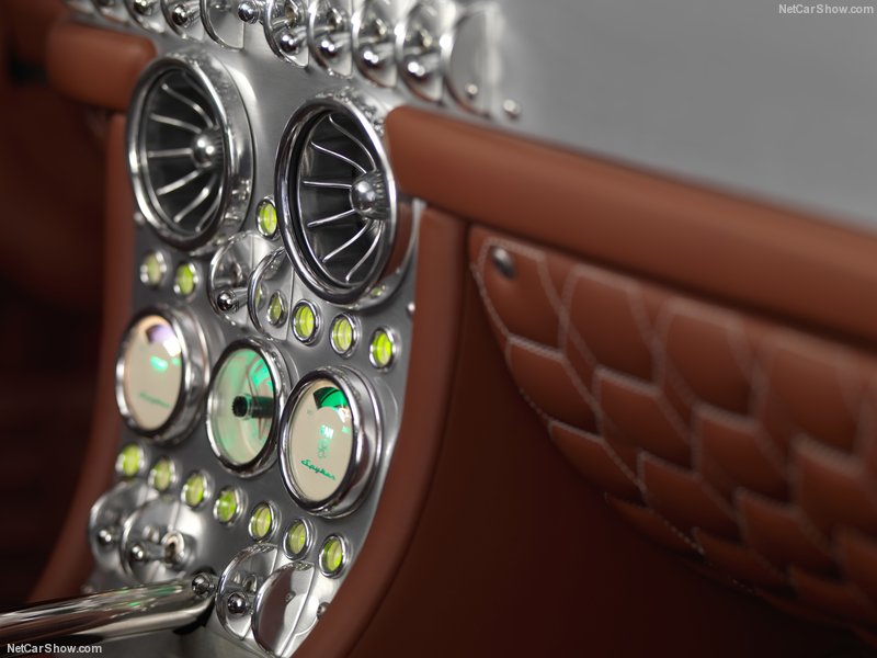 Spyker-C8_Preliator-2017-800-09.jpg