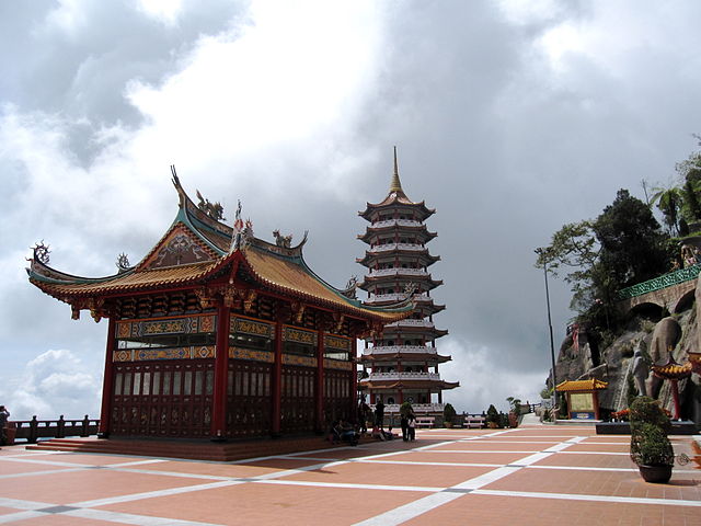 640px-Chin_Swee_Caves_Temple_KL10.JPG