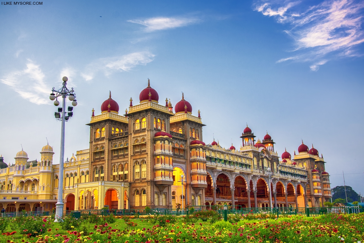 Mysore-Palace.jpg