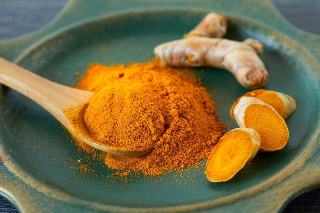 turmeric-powder-on-a-plate.jpg