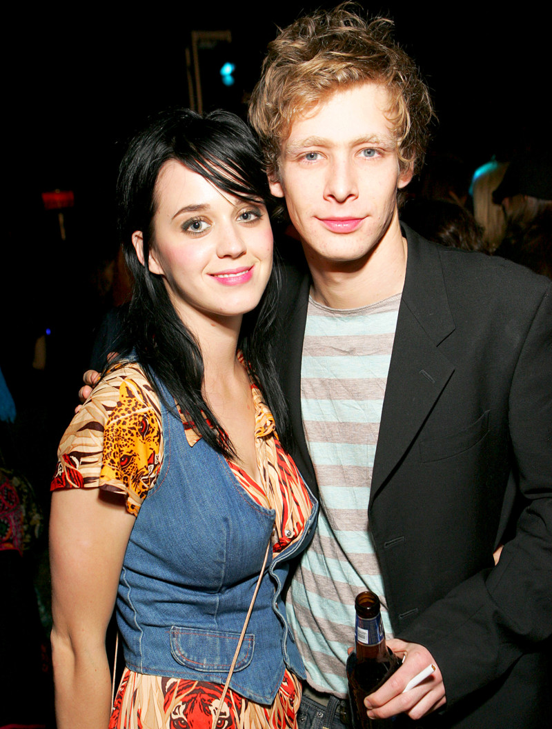 81615541_johnny-lewis-katy-perry-zoom-6b38ec46-fd6d-4b50-8838-fbc2e97dc42b.jpg