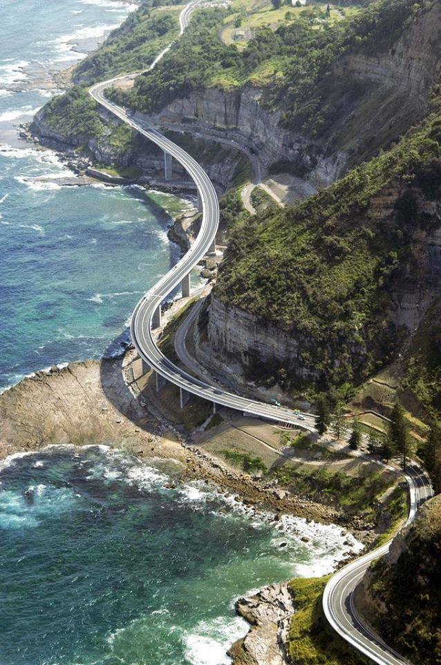 Amazing-Picture-of-Sea-Cliff-Bridge-in-New-South-Wales-Australia.jpg