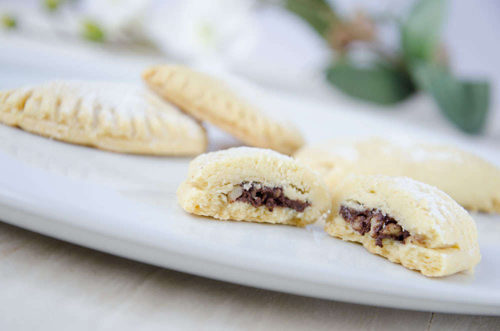 Chocolate-walnut-pockets.jpg