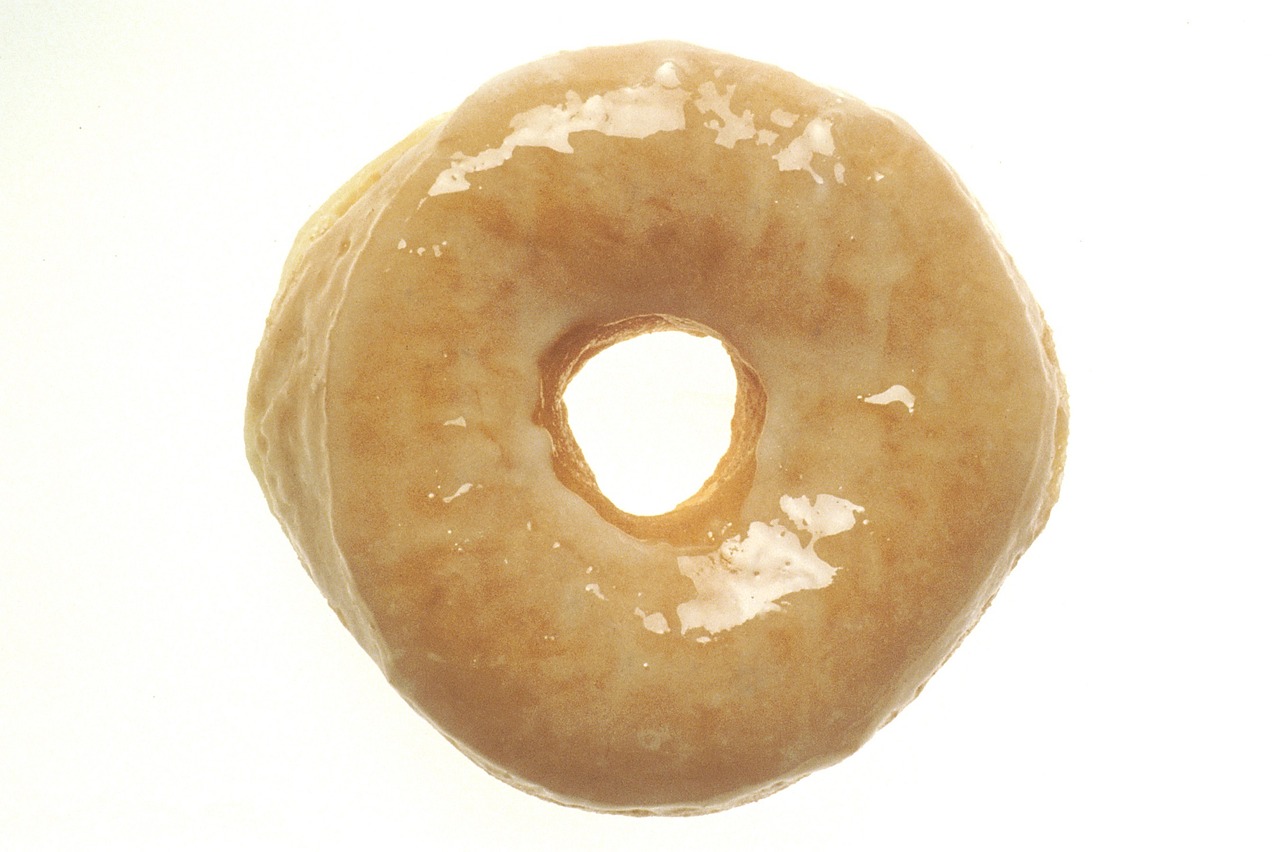 glazed-donut-992767_1280.jpg