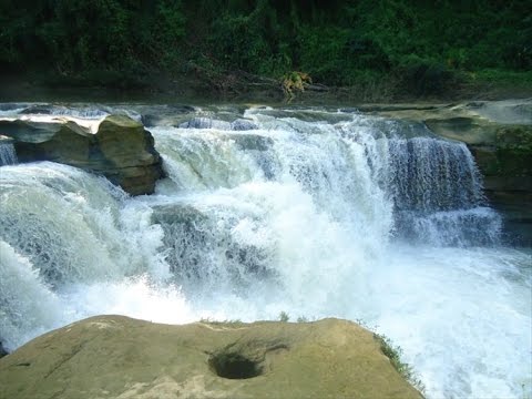 Nafakhum Falls.jpg