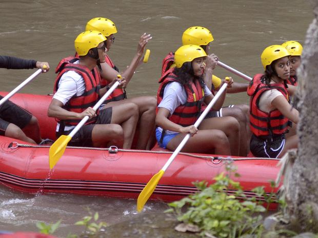 obamas-rafting.jpg