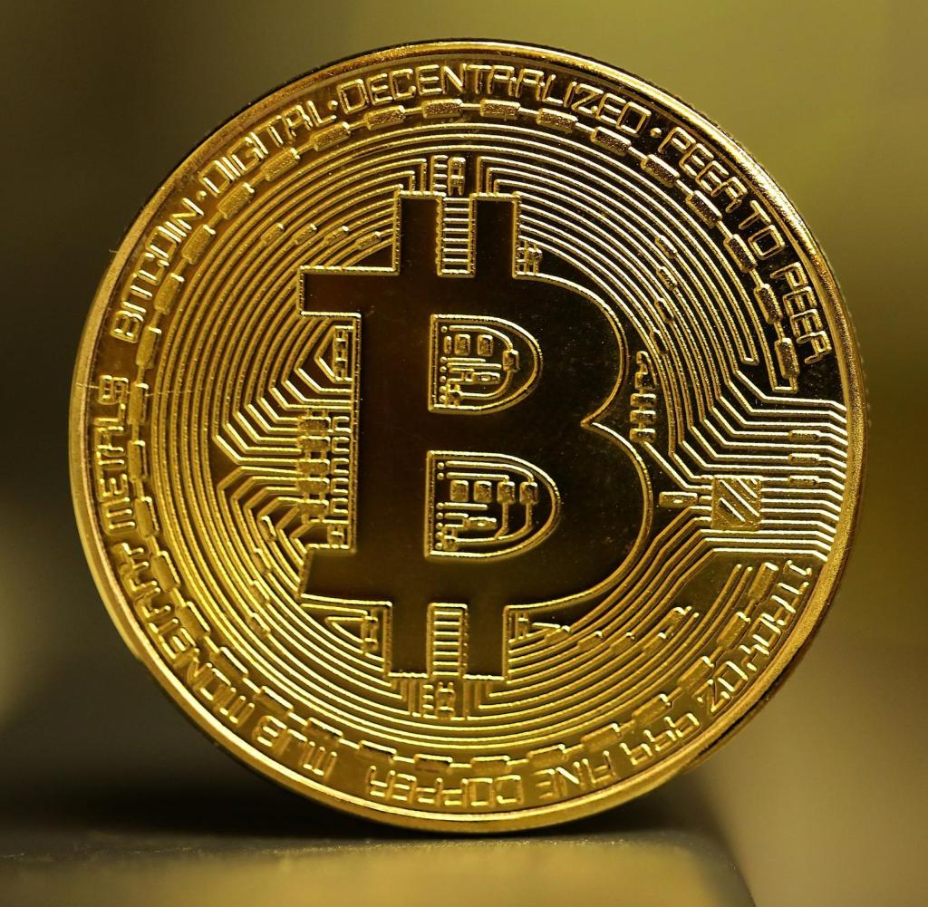Bitcoin-Cryptocurrency-Is-Booming-3.jpg