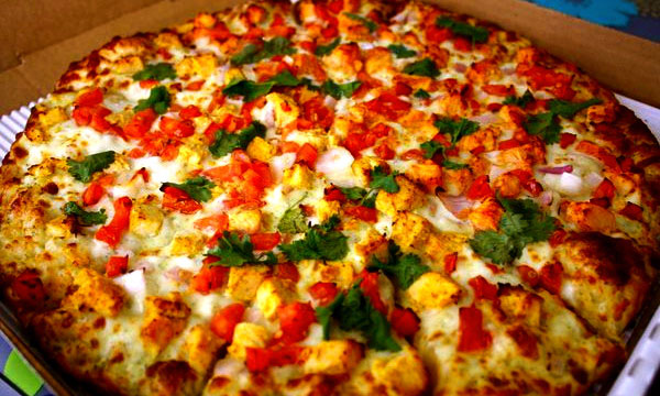 shahi-paneer-indian-pizza.jpg