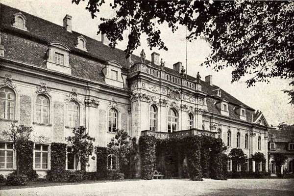 Palac.jpg