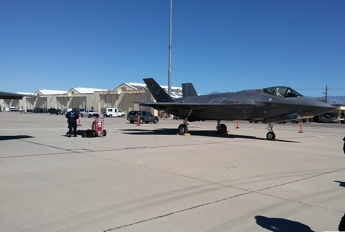 F-35 Lightning II side.jpg