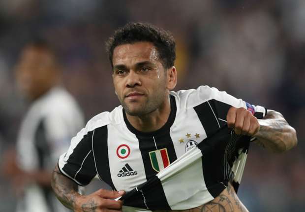 dani-alves-juventus-2017_iaqibhj5yij81oswex8yc9kbz.jpg