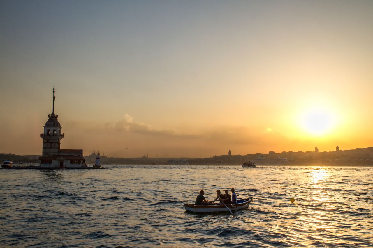 Golden Hour Istanbul Travel Blog.jpg