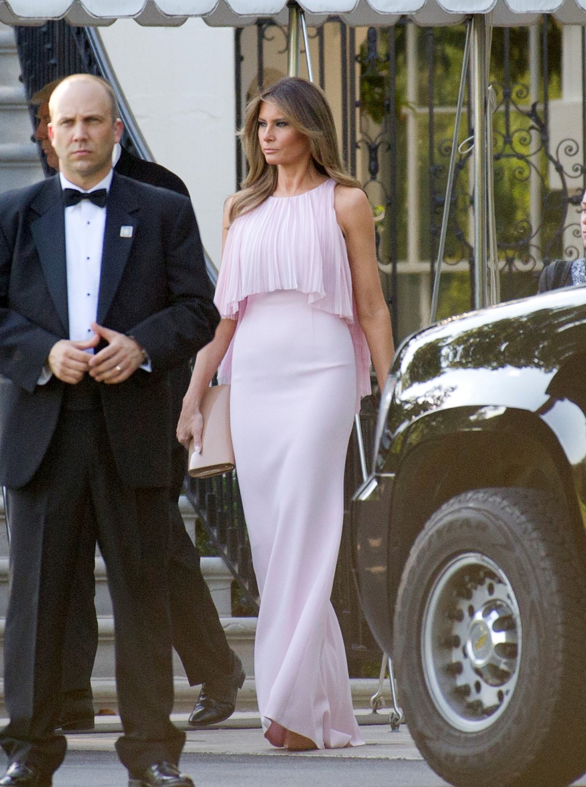 the-first-lady-wore-a-gilles-mendel-silk-chiffon-gown-with-manolo-blahnik-pumps.jpg