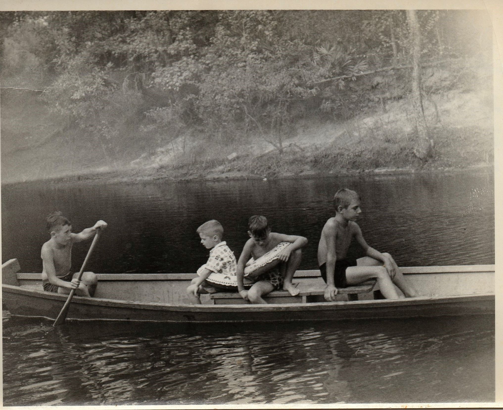 Claxton boys in boat w Joe rowing (2).jpg