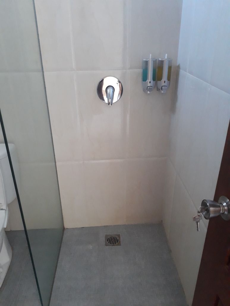 ayuning Spa - shower.jpg