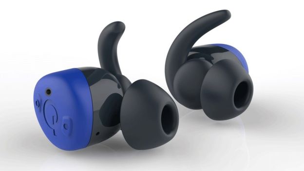 _99550770_truewireless-earbuds1.jpg