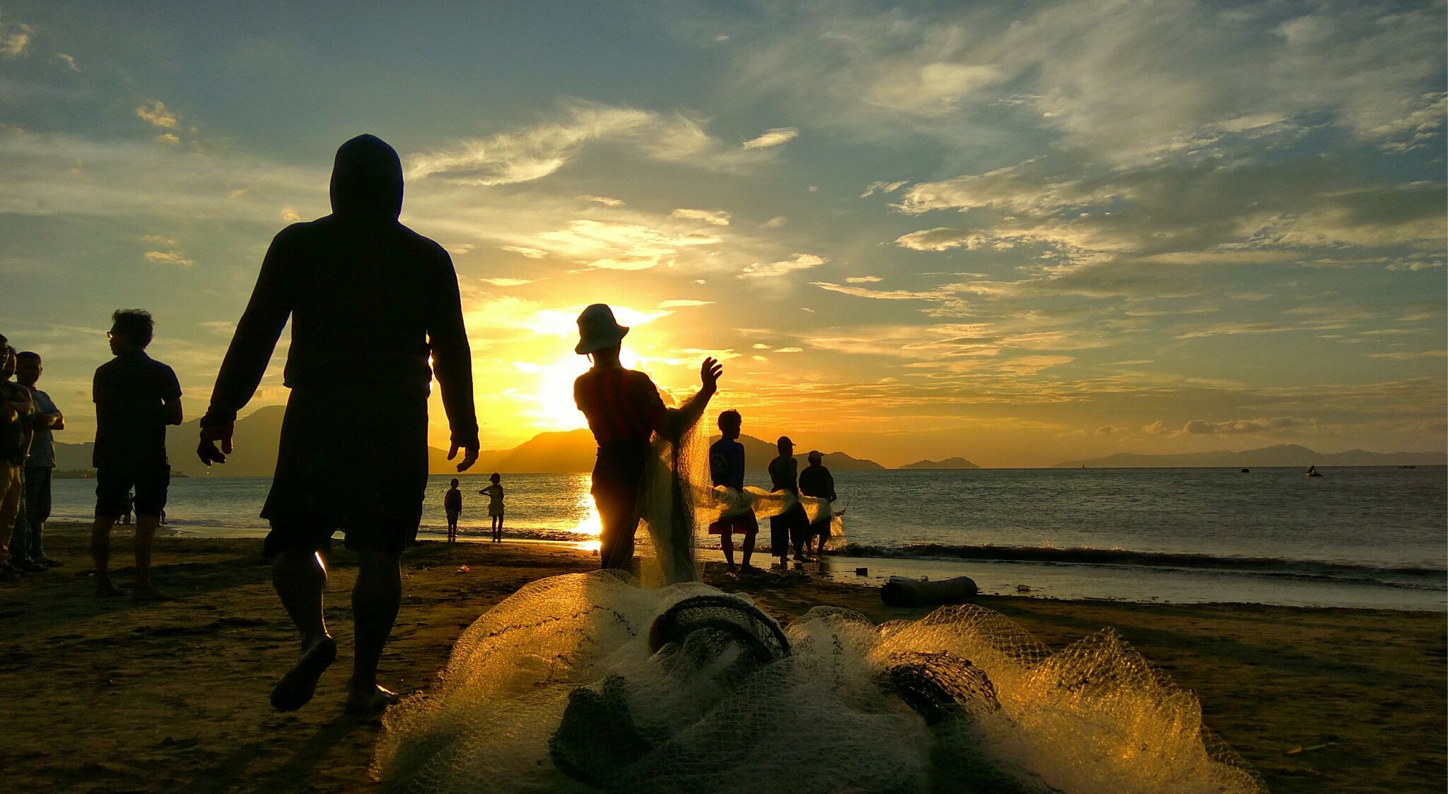 TARIK PUKAT DARAT DI GAMPONG JAWA.jpg