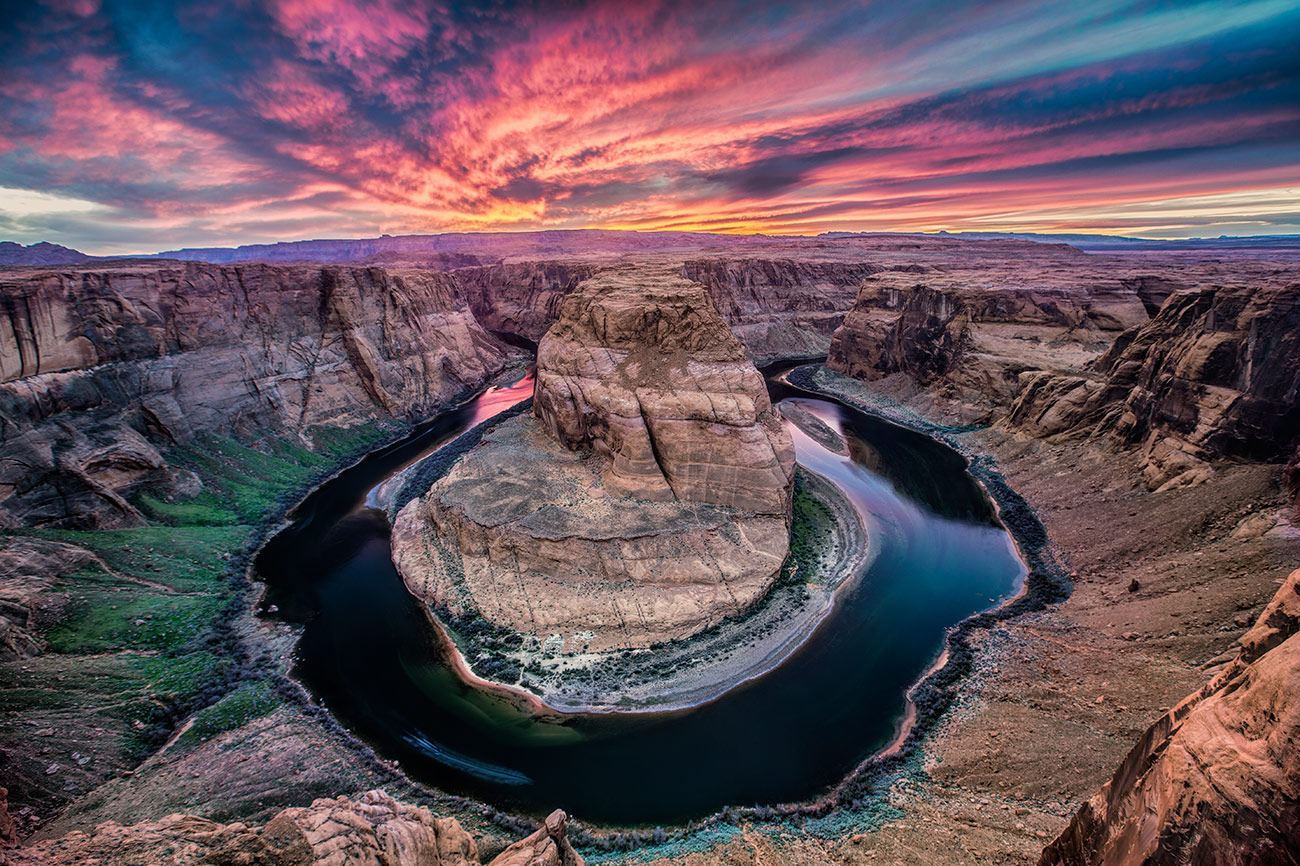 horseshoe_bend_red_sunset-1.jpg