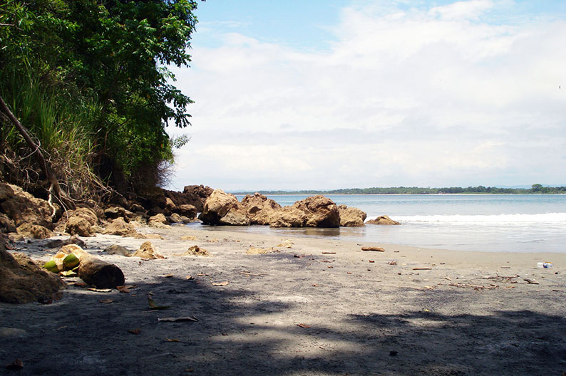 Mejores-playas-de-Ecuador-Mompiche.jpg