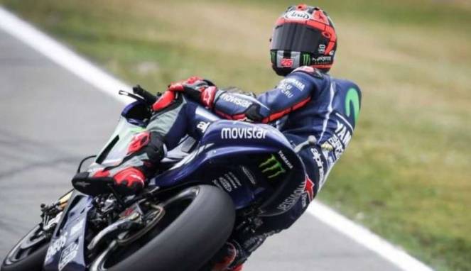 59840ddaaf402-pembalap-tim-yamaha-movistar-maverick-vinales_663_382.jpg