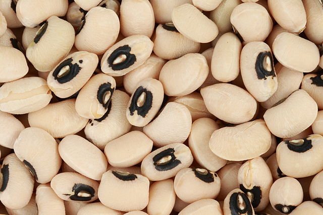 640px-BlackEyedPeas.JPG