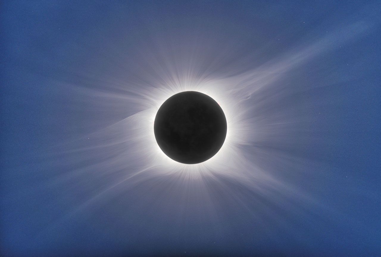 Totality2010-S&T-DennisDiCicco.jpg