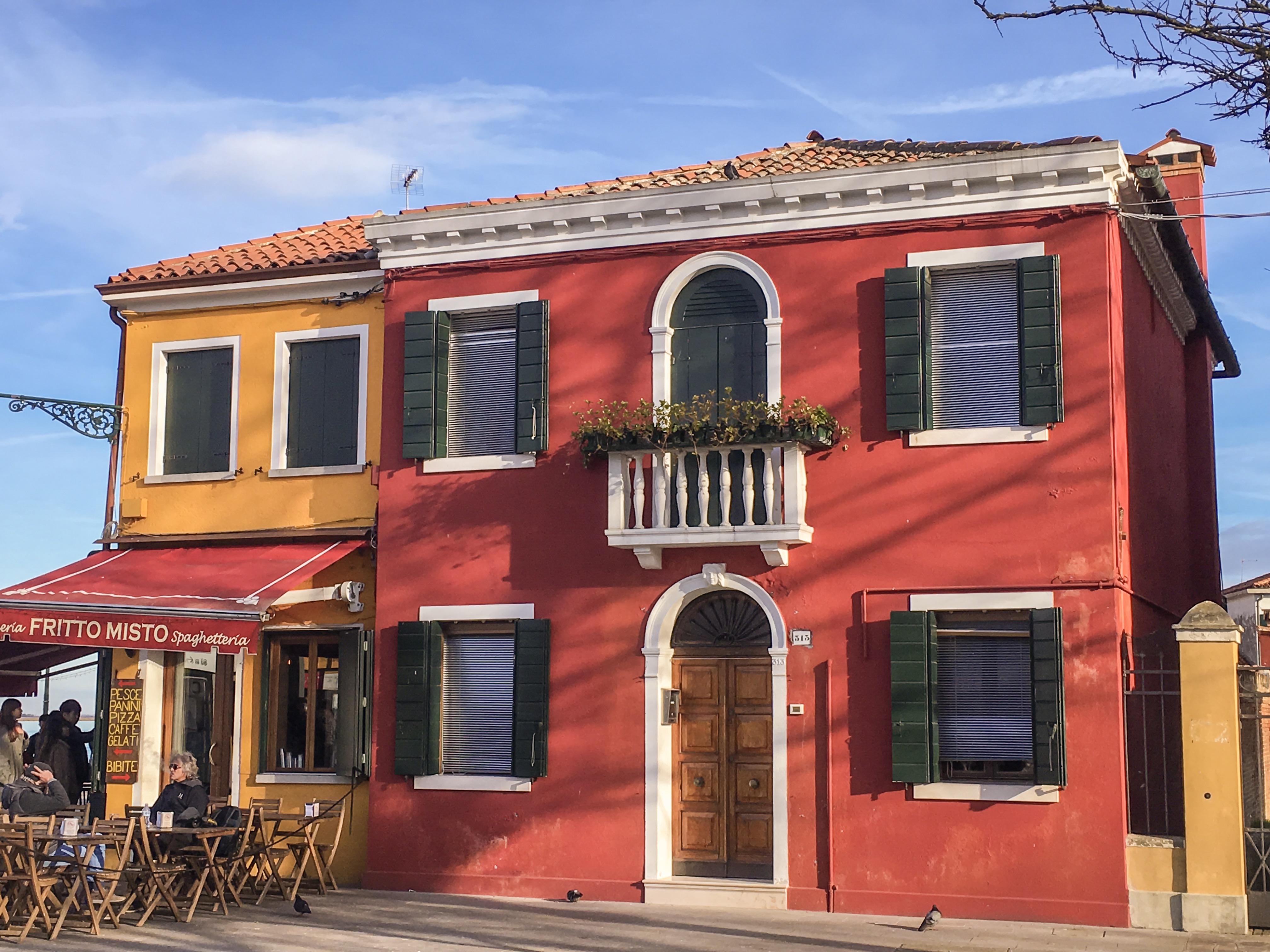 Burano-island of colors 001.jpg