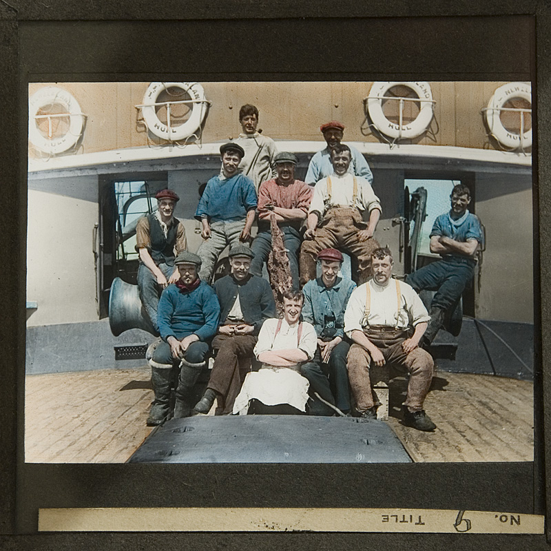 Daily Life of Sailors On-board in the 1900s (1).jpg