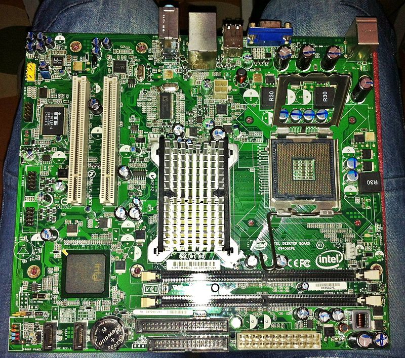 Intel_D945GCPE_Board.JPG