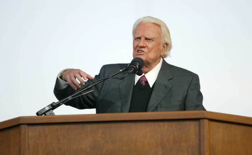 BillyGrahamPreaching-1000px_shutterstock_90681742_810_500_55.jpg