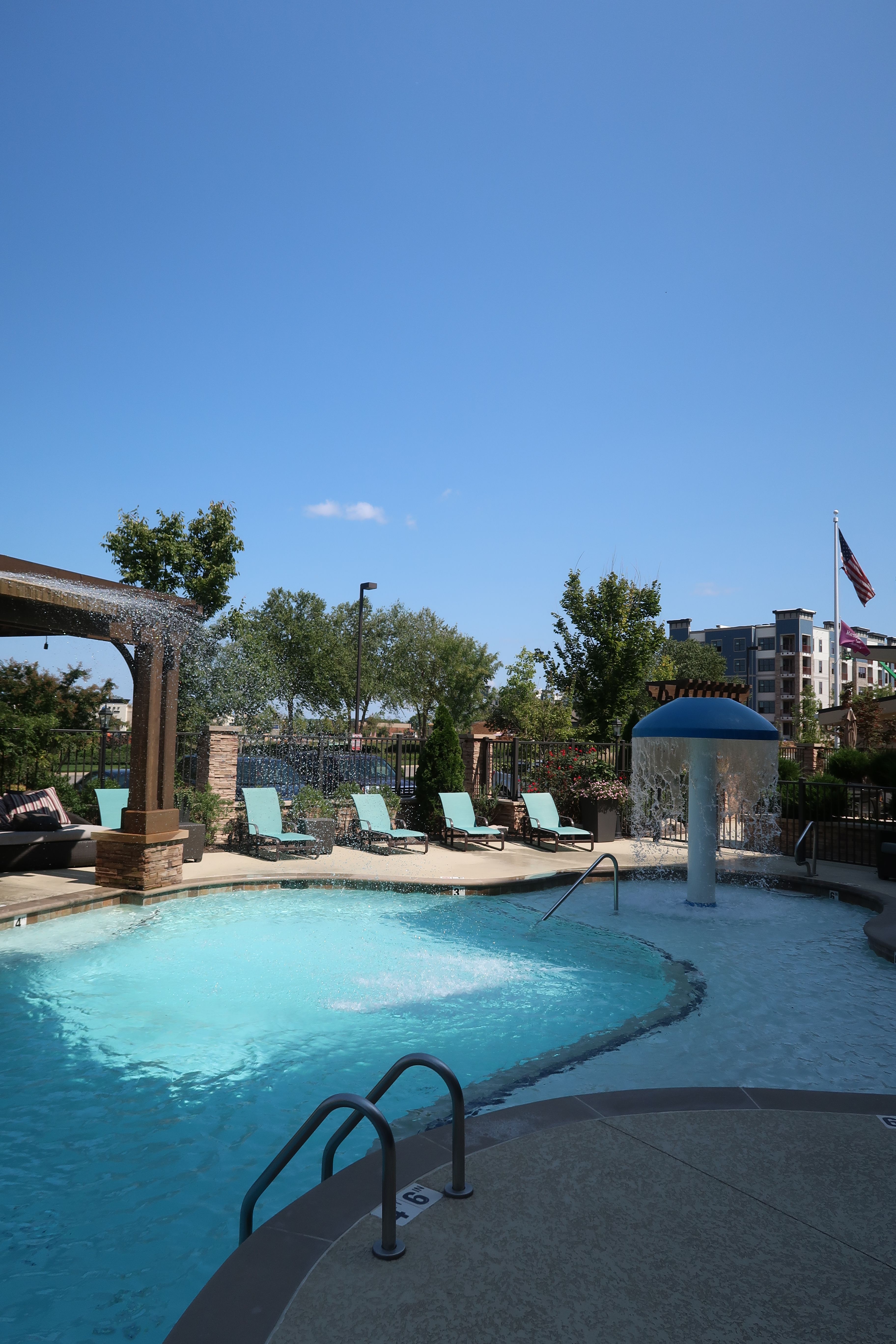 Pool backdrop of hotel Residence Inn Marriott in Nashville SE:Murfreesboro, Tennessee!.JPG