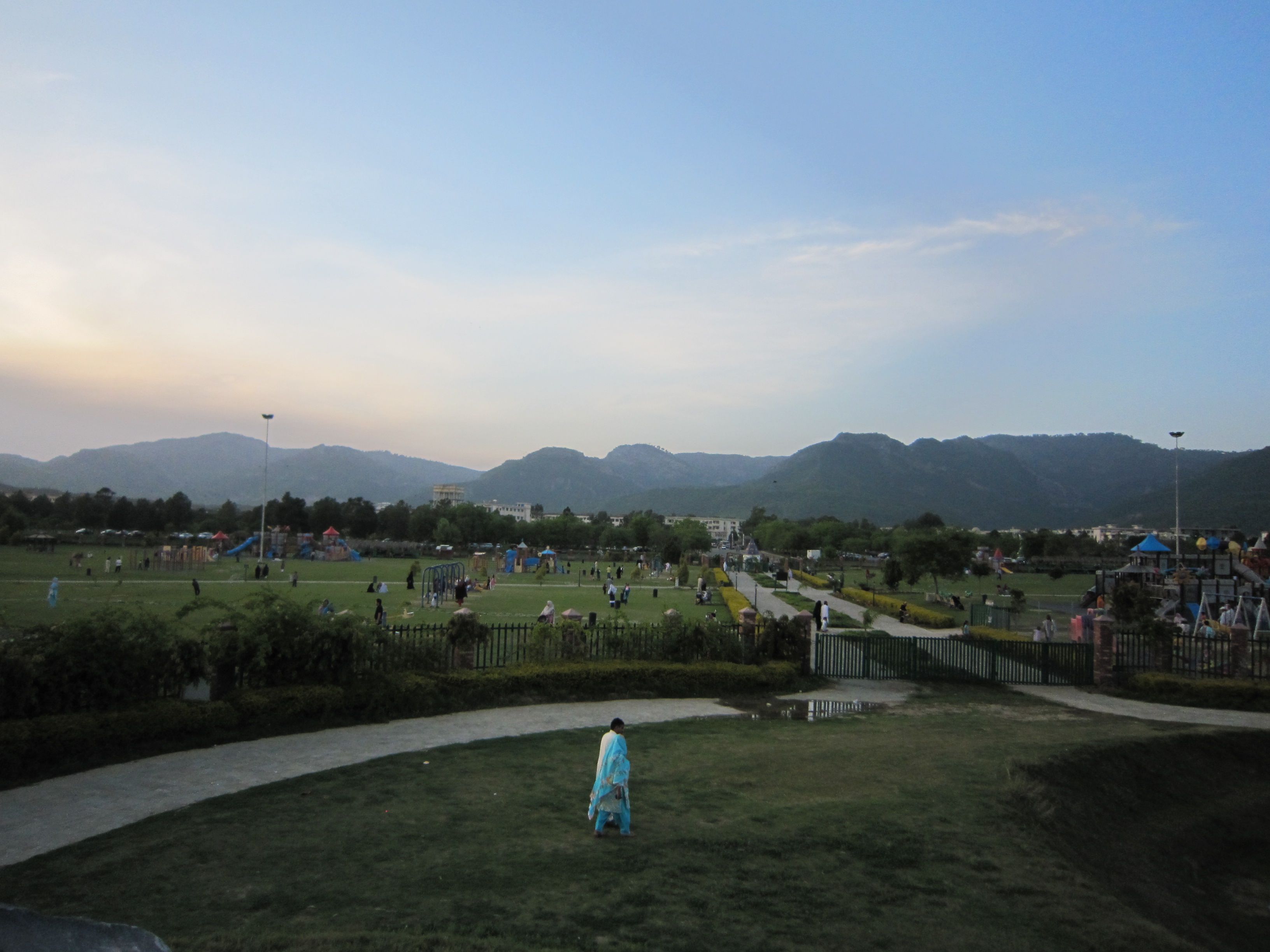 2011--4-24公园 (63).jpg