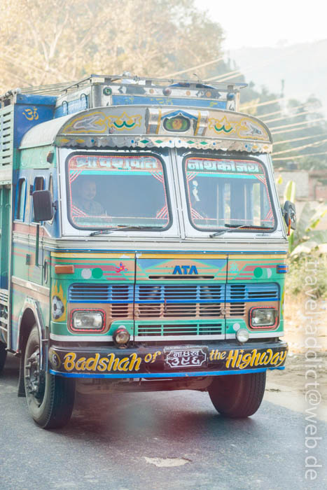 nepal_buses-13.jpg