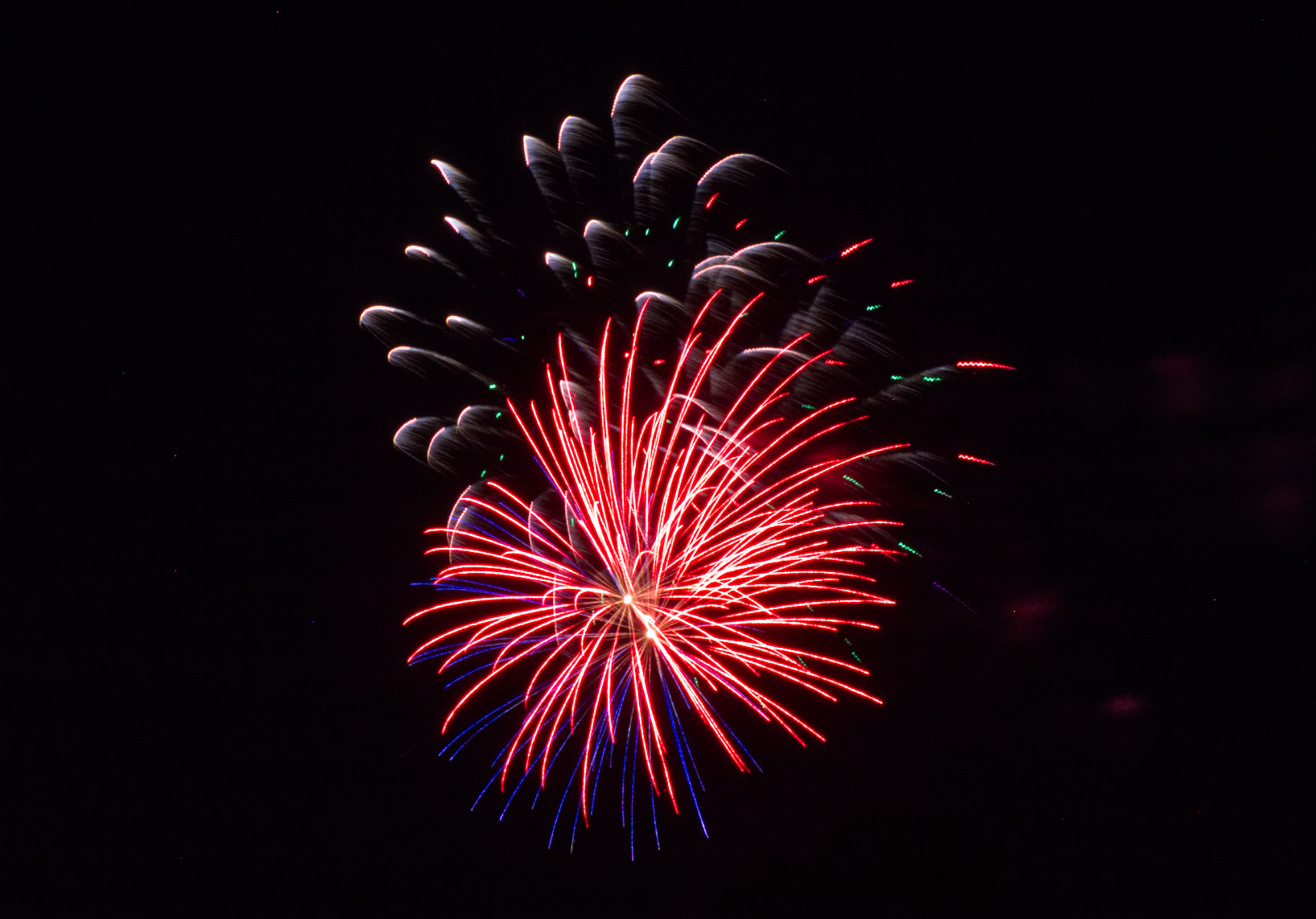 firework3@0.5x.png