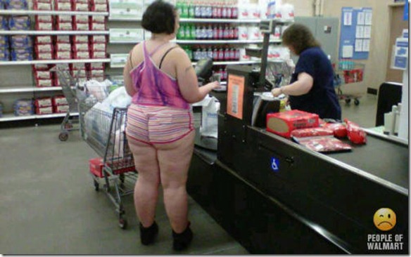 Funny People Shopping in WalMart (14)_thumb[1].jpg