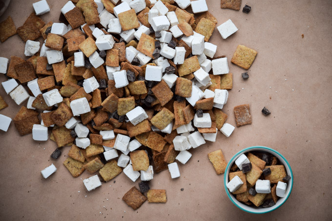 How To Make S'mores Snack Mix From Scratch (9).jpg
