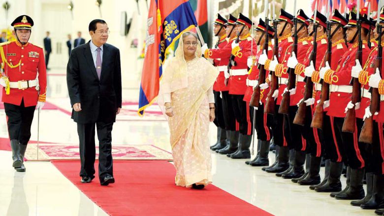 3_hun-sen-sheikh-hasina-afp.jpg