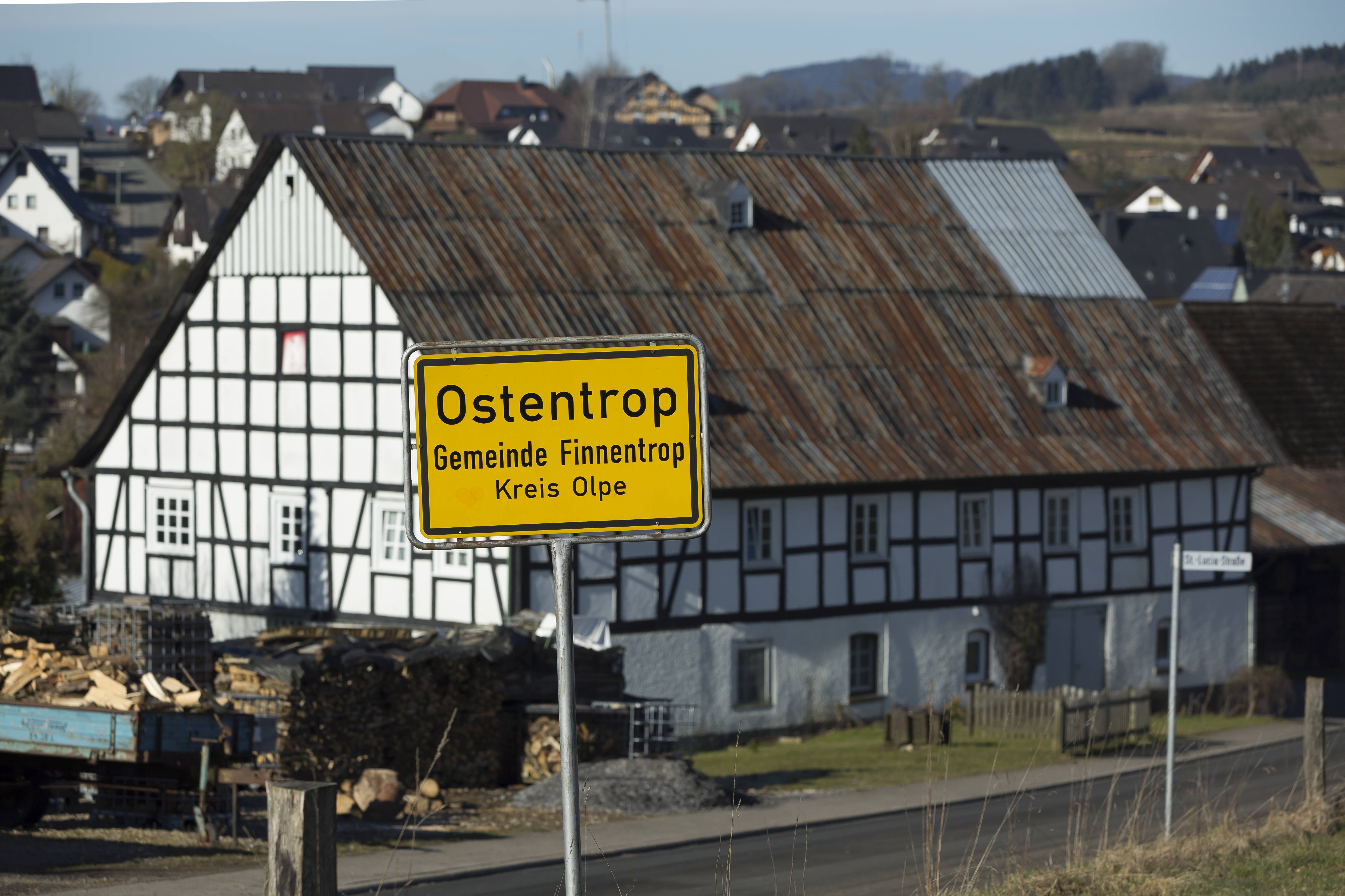 Ostentrop_Germany_City-limit-sign-of-Ostentrop-02.jpg