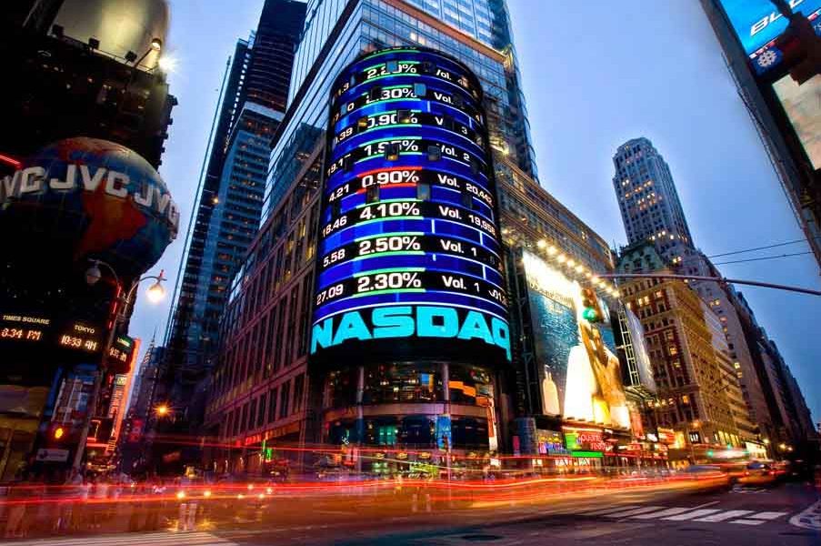 NASDAQ plans to launch bitcoin futures contracts.jpg
