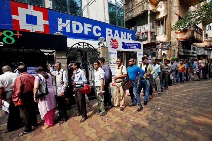 indian bank queues.jpg