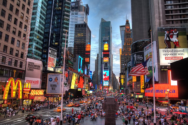 800px-New_york_times_square-terabass.jpg