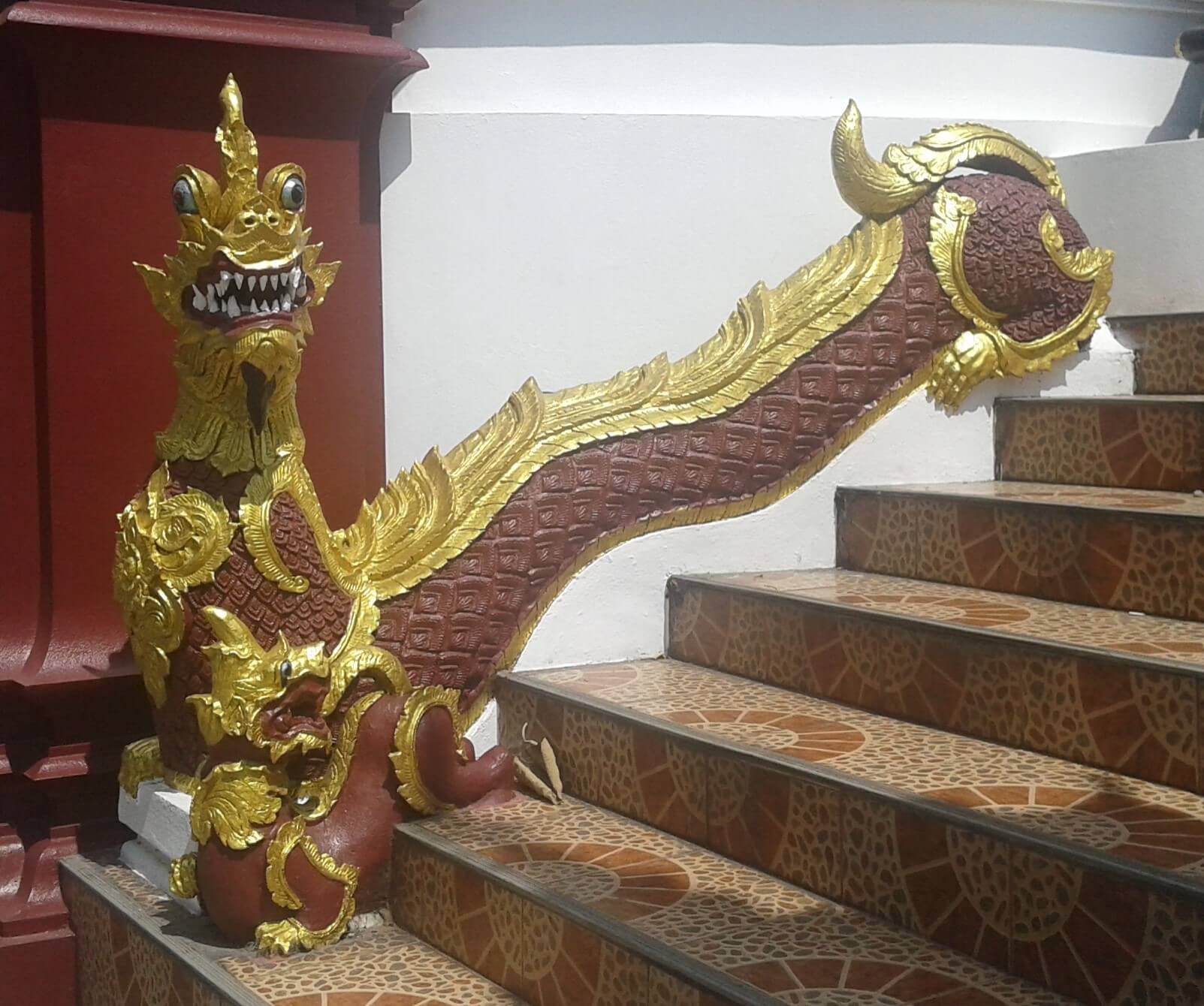 Staircase dragon.jpg