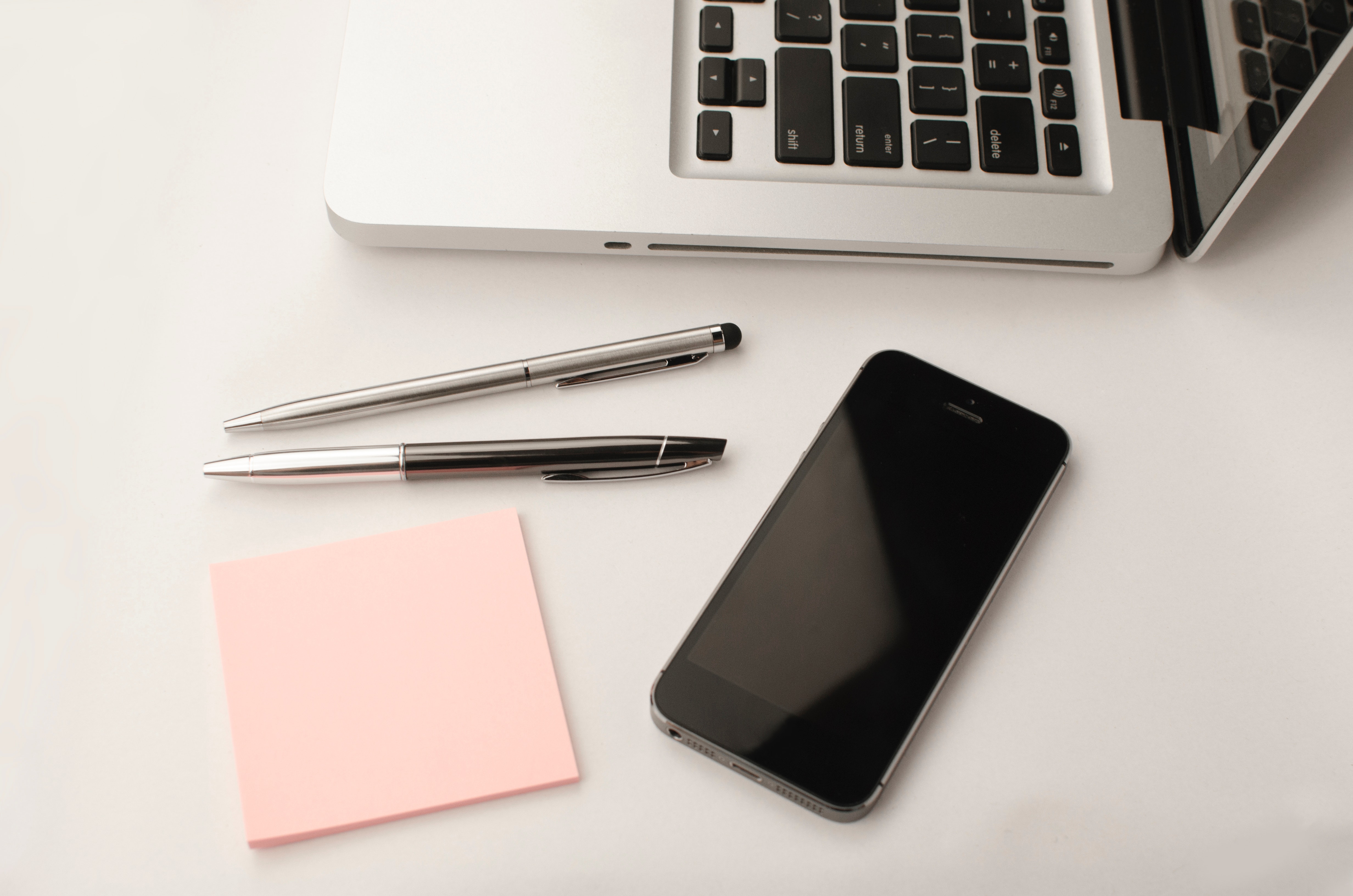 black-business-computer-296116.jpg