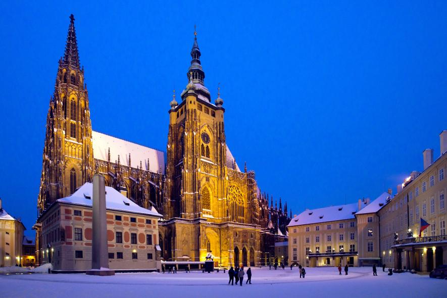 st-vitus-cathedral-prague-castle-czech-republic.adapt.885.1.jpg