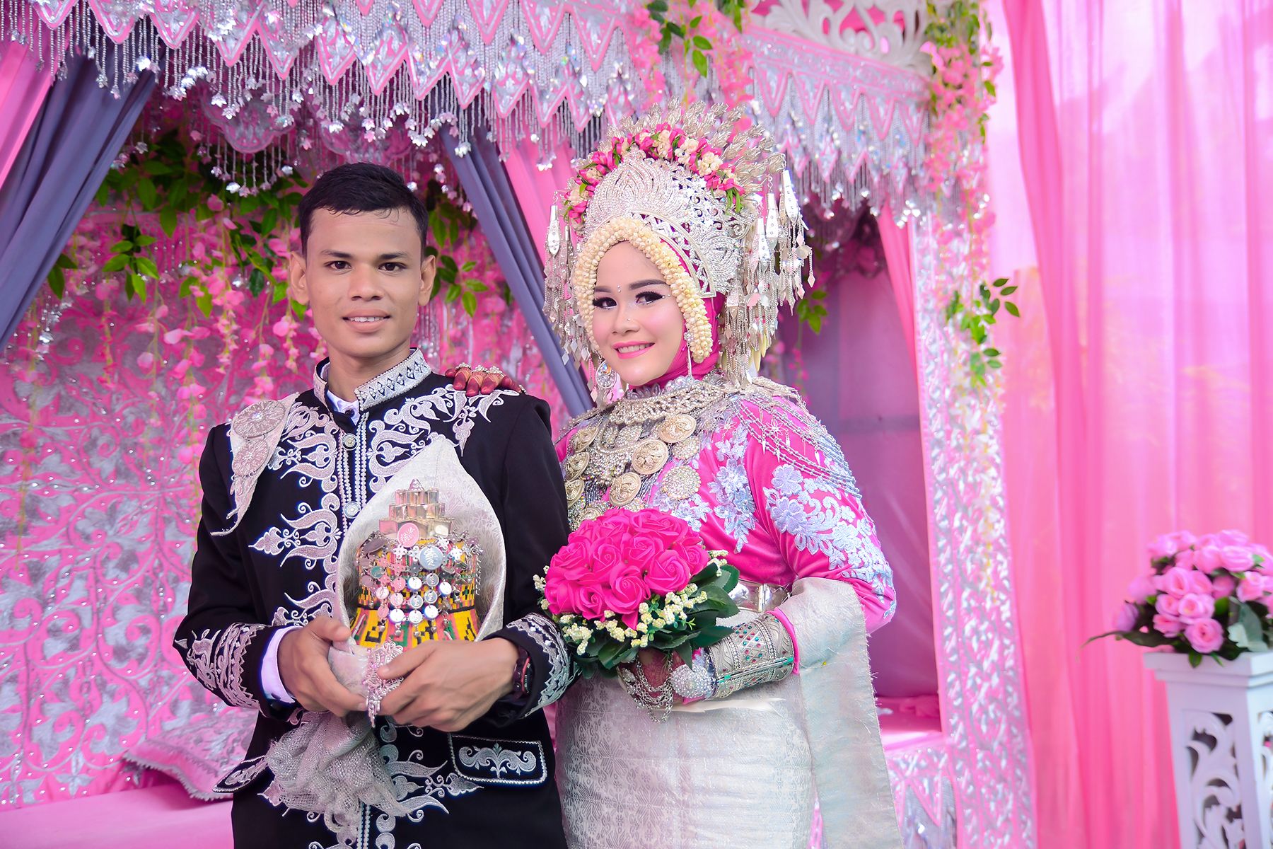  Pakaian  Adat  Aceh  Pada Acara Resepsi Pernikahan  Steemit