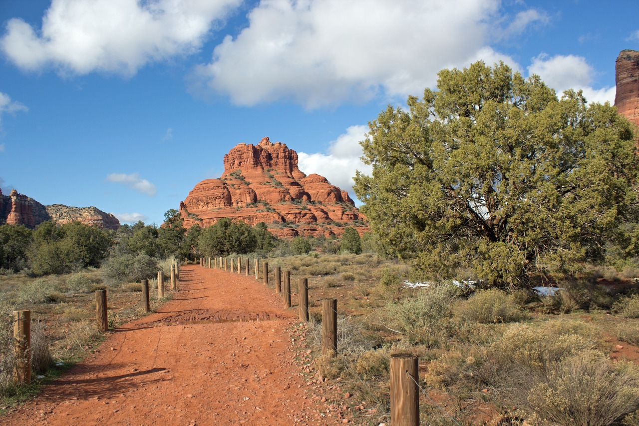 sedona-2112262_1280.jpg