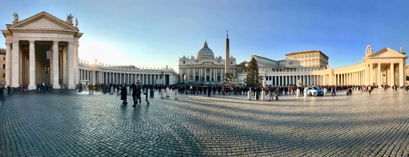 rom-petersplatz-panorama.jpg