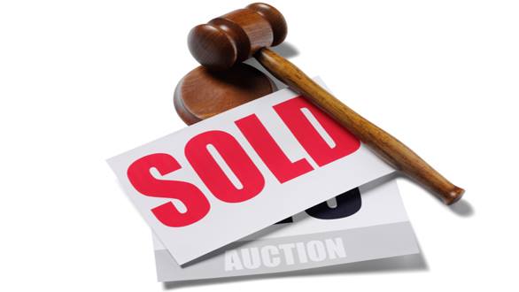 auction hamer.jpg