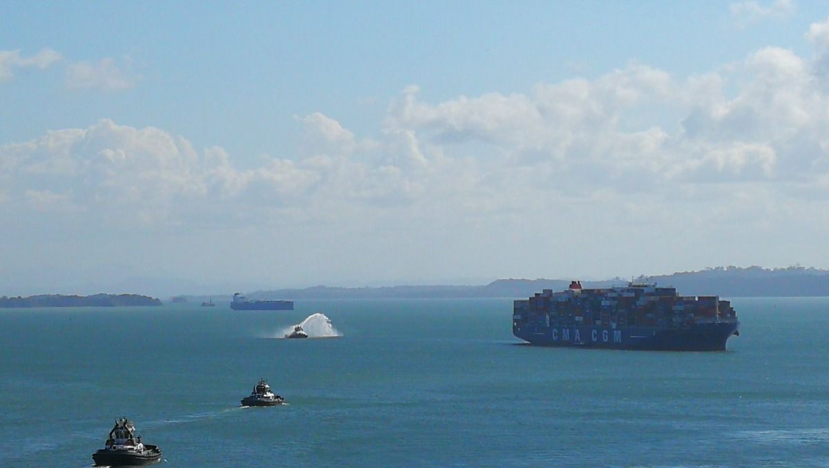 gatun-lake-hilarski-panama-canal-post-panamax.jpg